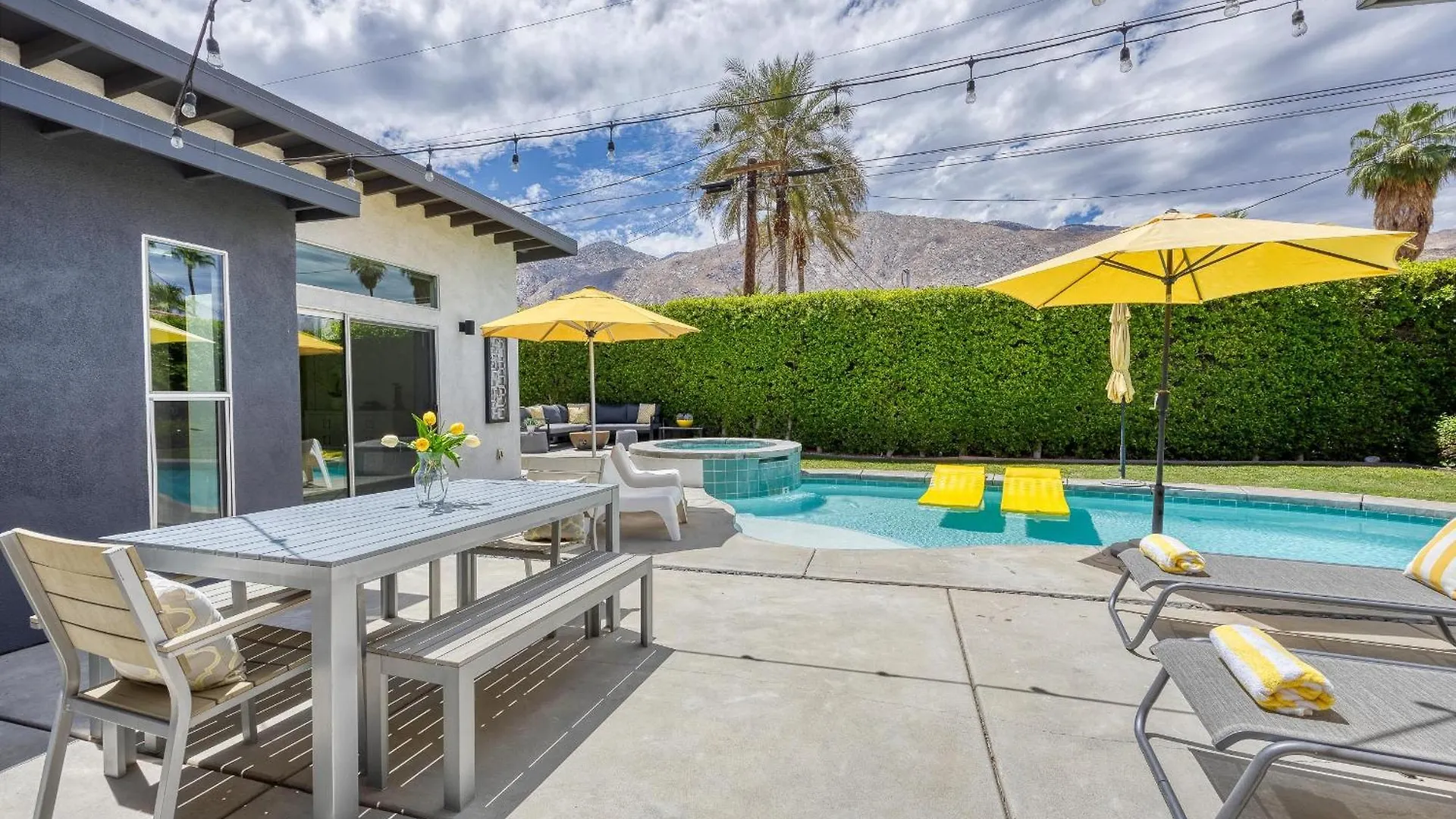 Yellow Palms - Your Own Private Resort Palm Springs Casa vacanze