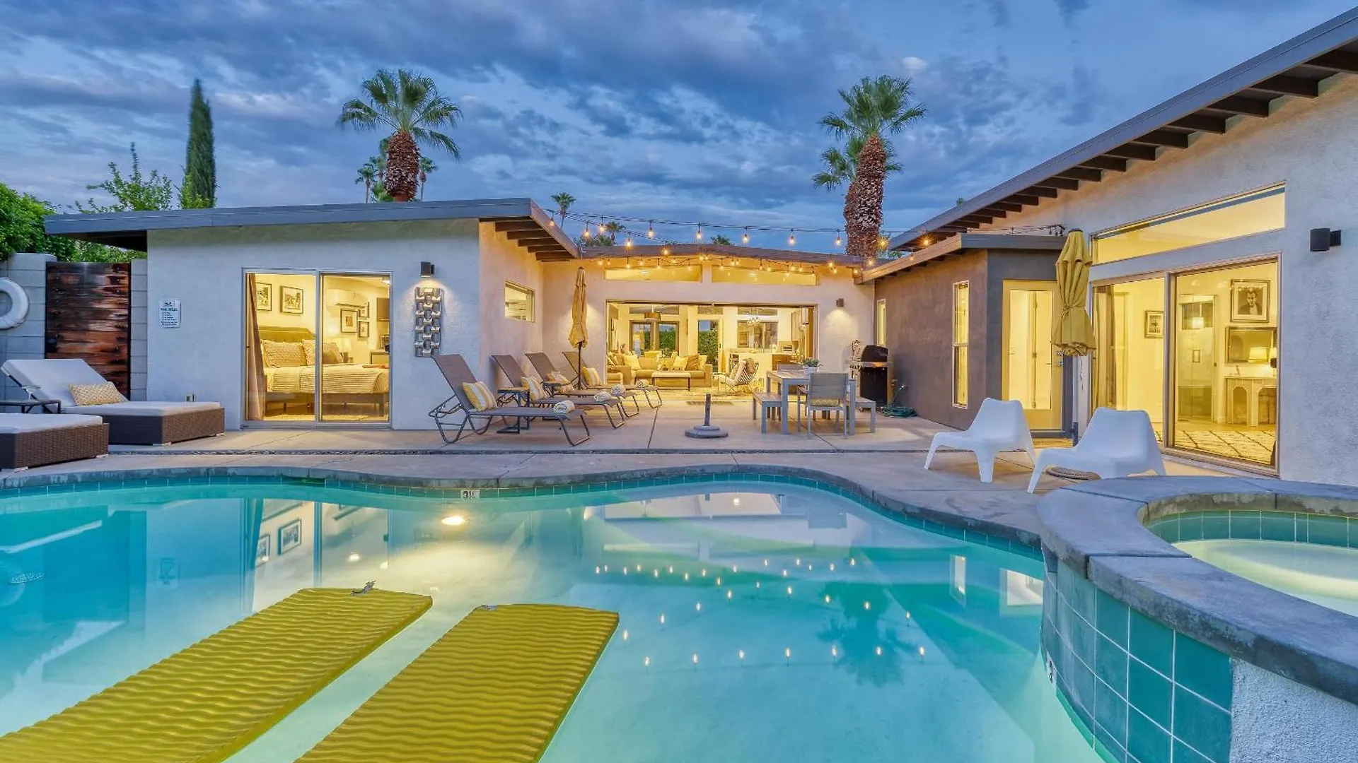 Yellow Palms - Your Own Private Resort Palm Springs